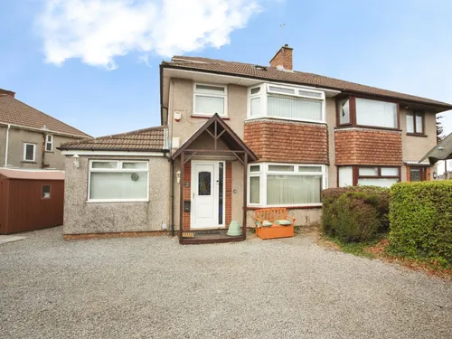 Court Road, Whitchurch, Cardiffphoto