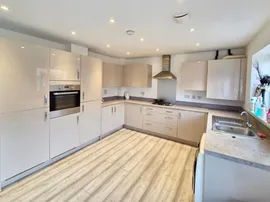 Dovestone Close, West Thurrock, Grays thumb 2