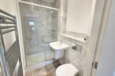 Dovestone Close, West Thurrock, Grays