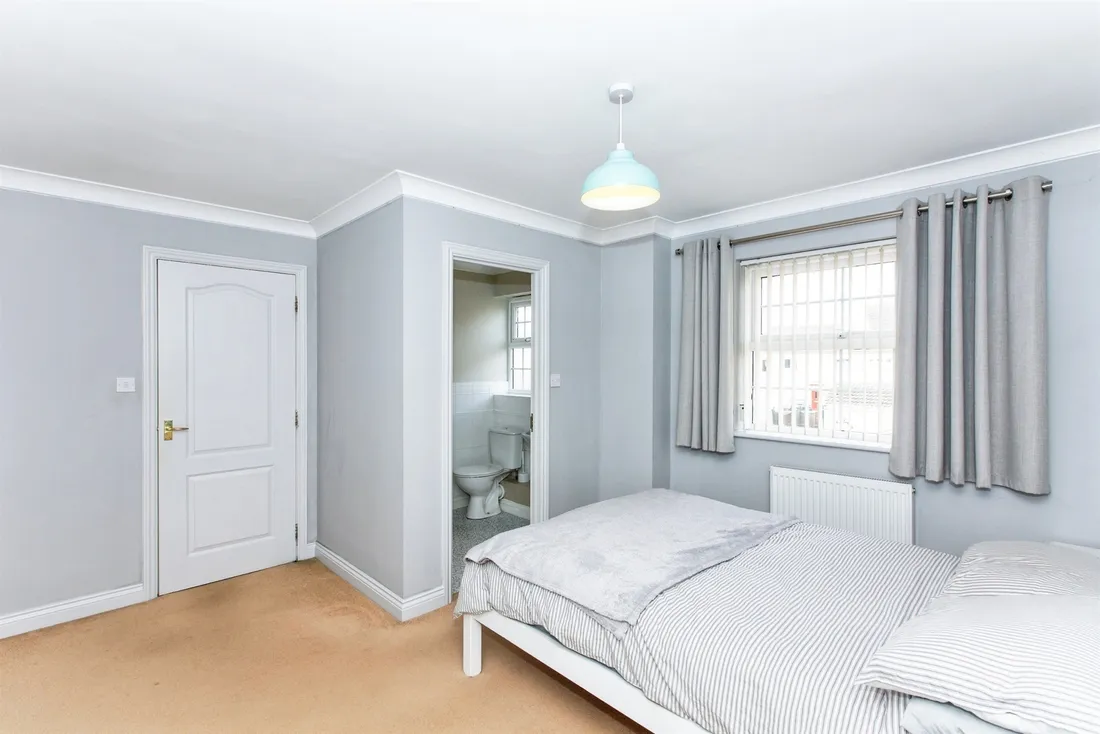 Property photo 12