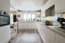 Ffordd Glas Y Dorlan, Llantwit Fardre, Pontypridd