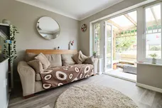 Ffordd Glas Y Dorlan, Llantwit Fardre, Pontypridd