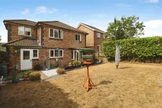 Ffordd Glas Y Dorlan, Llantwit Fardre, Pontypridd