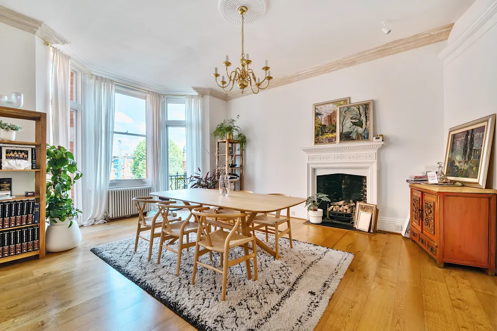 Kensington Court, London, W8 photo 5