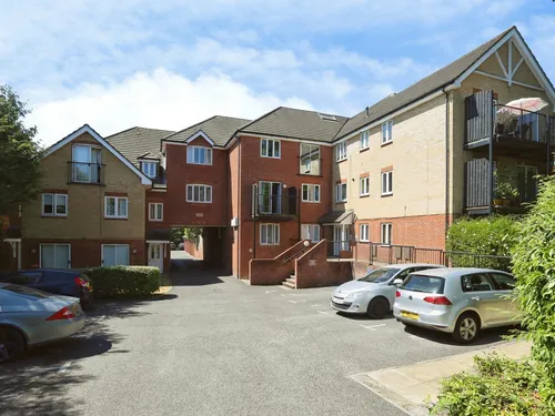 Midanbury Lane, Southamptonphoto