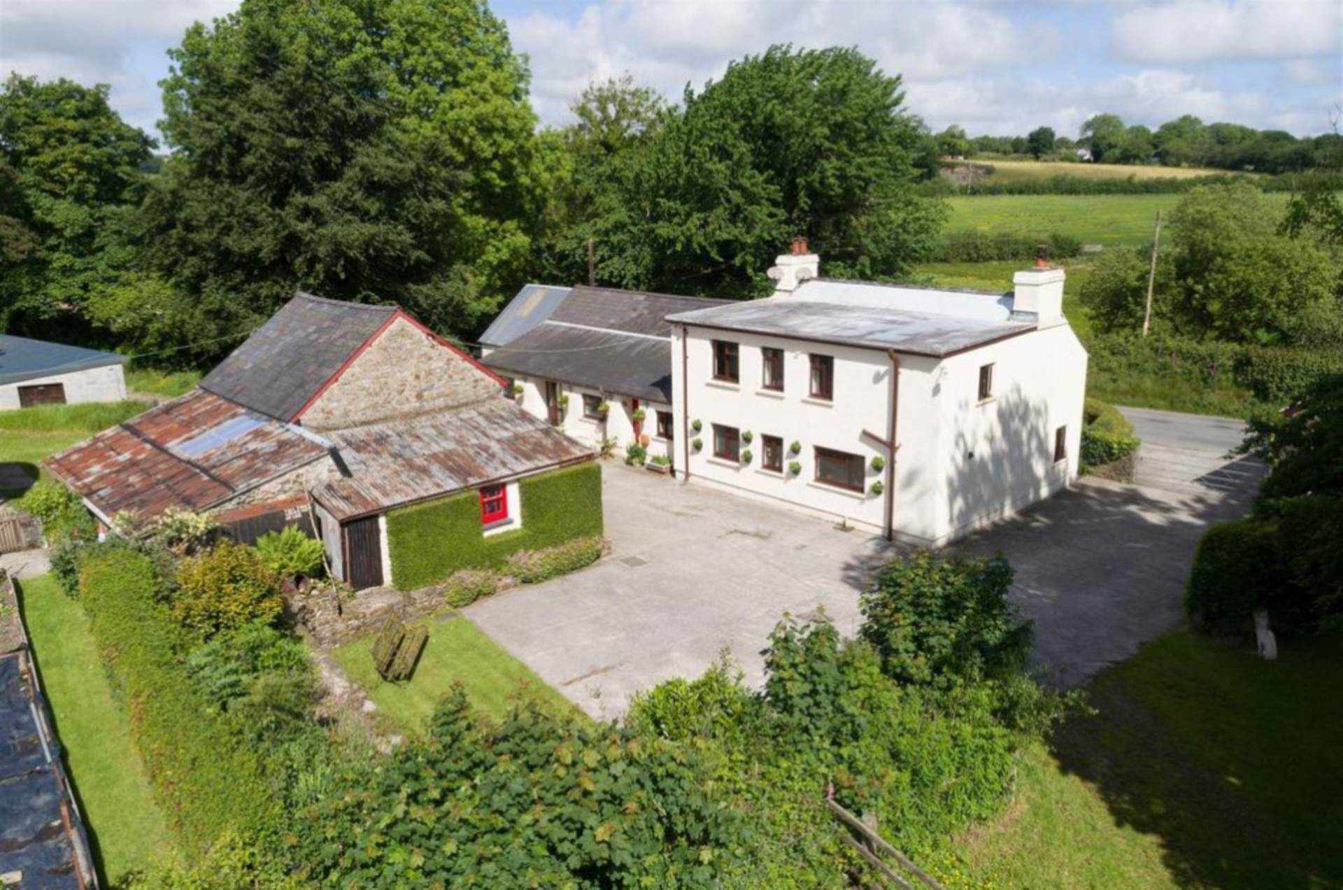 Gorsgoch, Llanybydder, Ceredigion. Image 1
