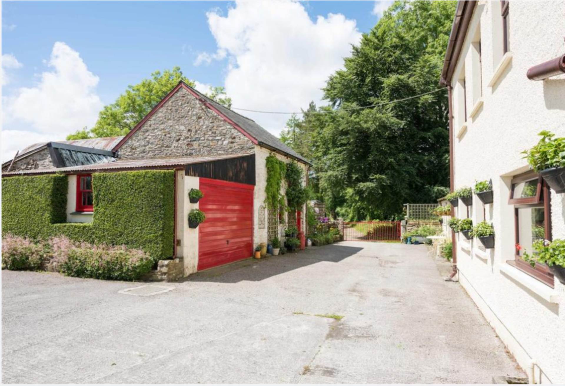 Gorsgoch, Llanybydder, Ceredigion. Image 2