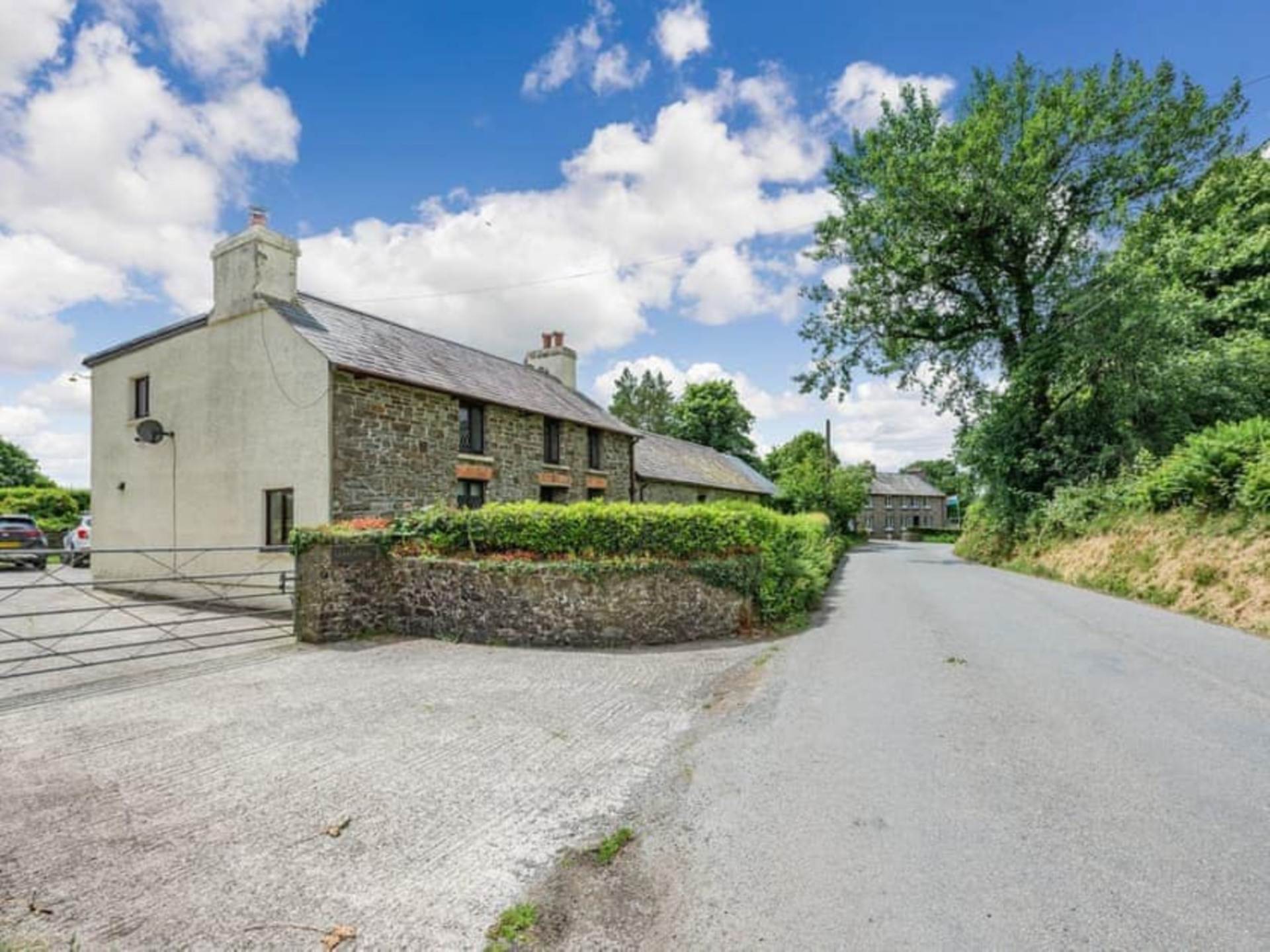 Gorsgoch, Llanybydder, Ceredigion. Image 3