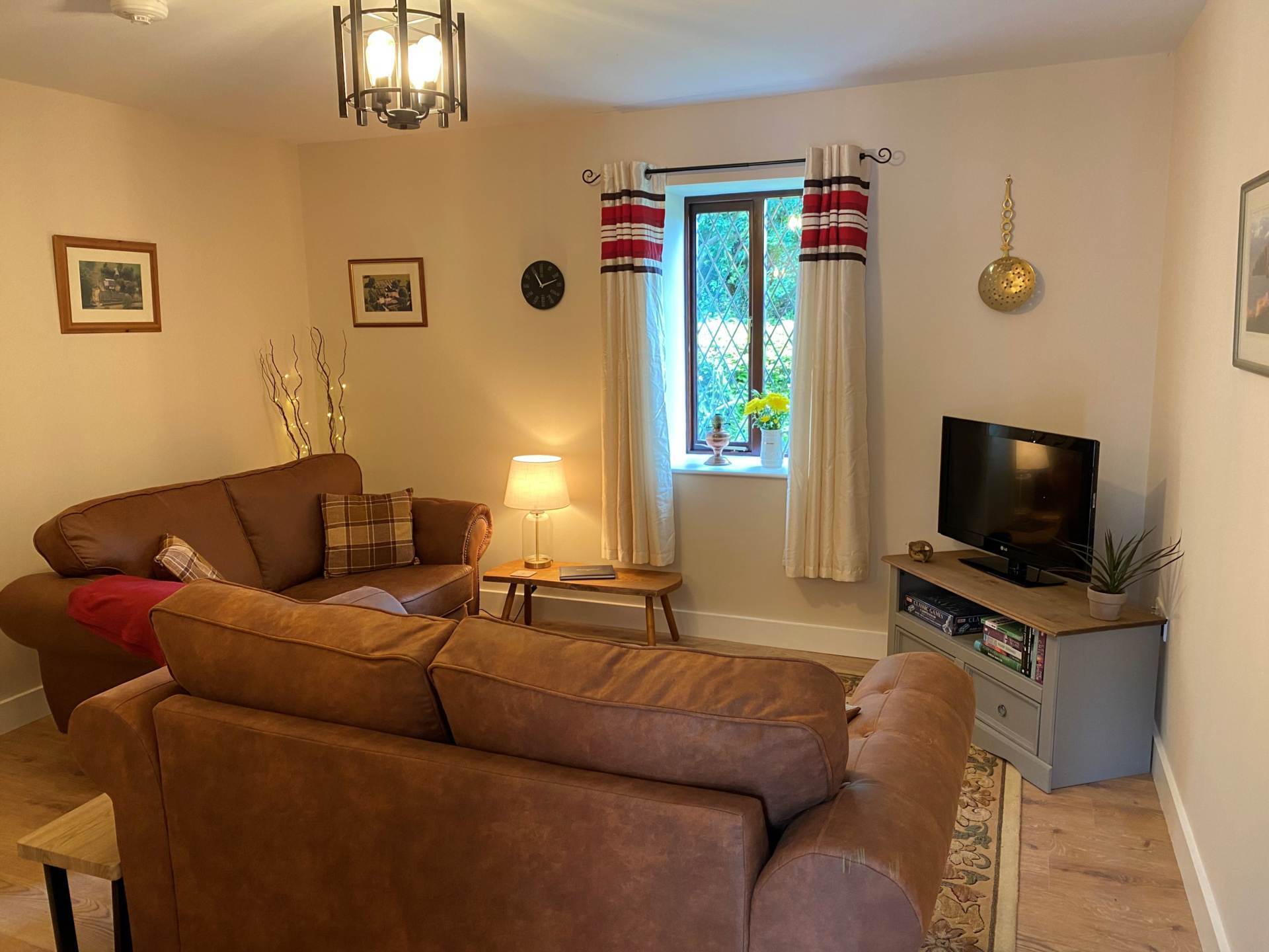 Gorsgoch, Llanybydder, Ceredigion. Image 9