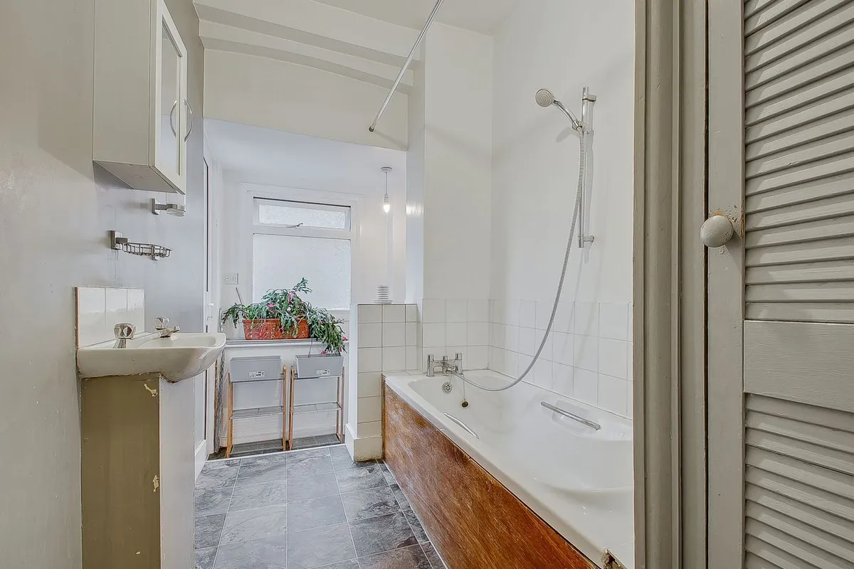 Sandringham Road, London, NW2