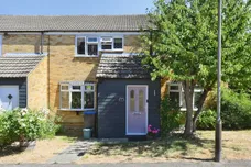 Peacocks, HARLOW