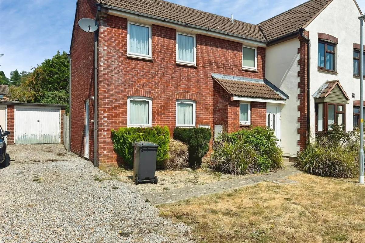 Goldsborough Close, Eastleaze, Swindon