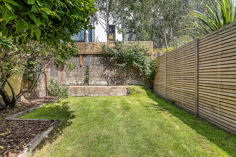 Clapham Manor Street, London, SW4 photo 2