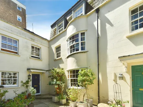 Dolphin Mews, Brightonphoto