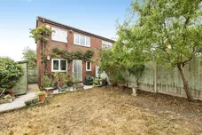 Bishop Way, Tingley, WAKEFIELD