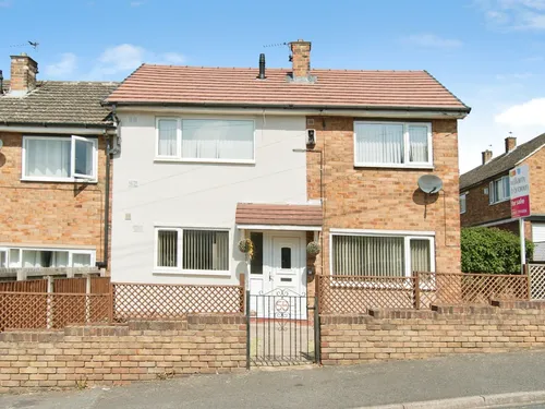 Ingram Crescent, Knottingleyphoto