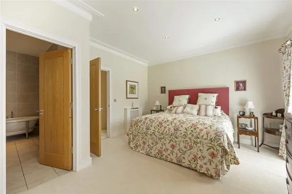 Trafalgar Street, Cheltenham, GL50 photo 10