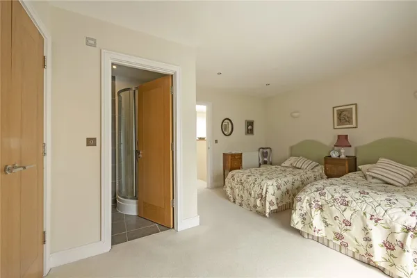 Trafalgar Street, Cheltenham, GL50 photo 13