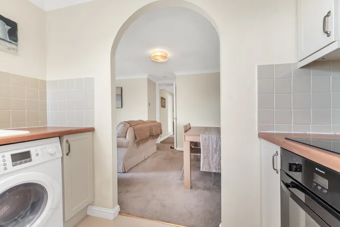 Property carousel image 7
