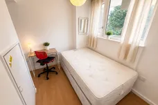 Ibsley Gardens, Wandsworth