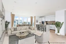 Pinewood Gardens Teddington TW11 photo 1
