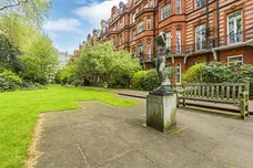 Sloane Gardens Chelsea SW1W photo 2