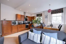 Edgeley Road London SW4 photo 2