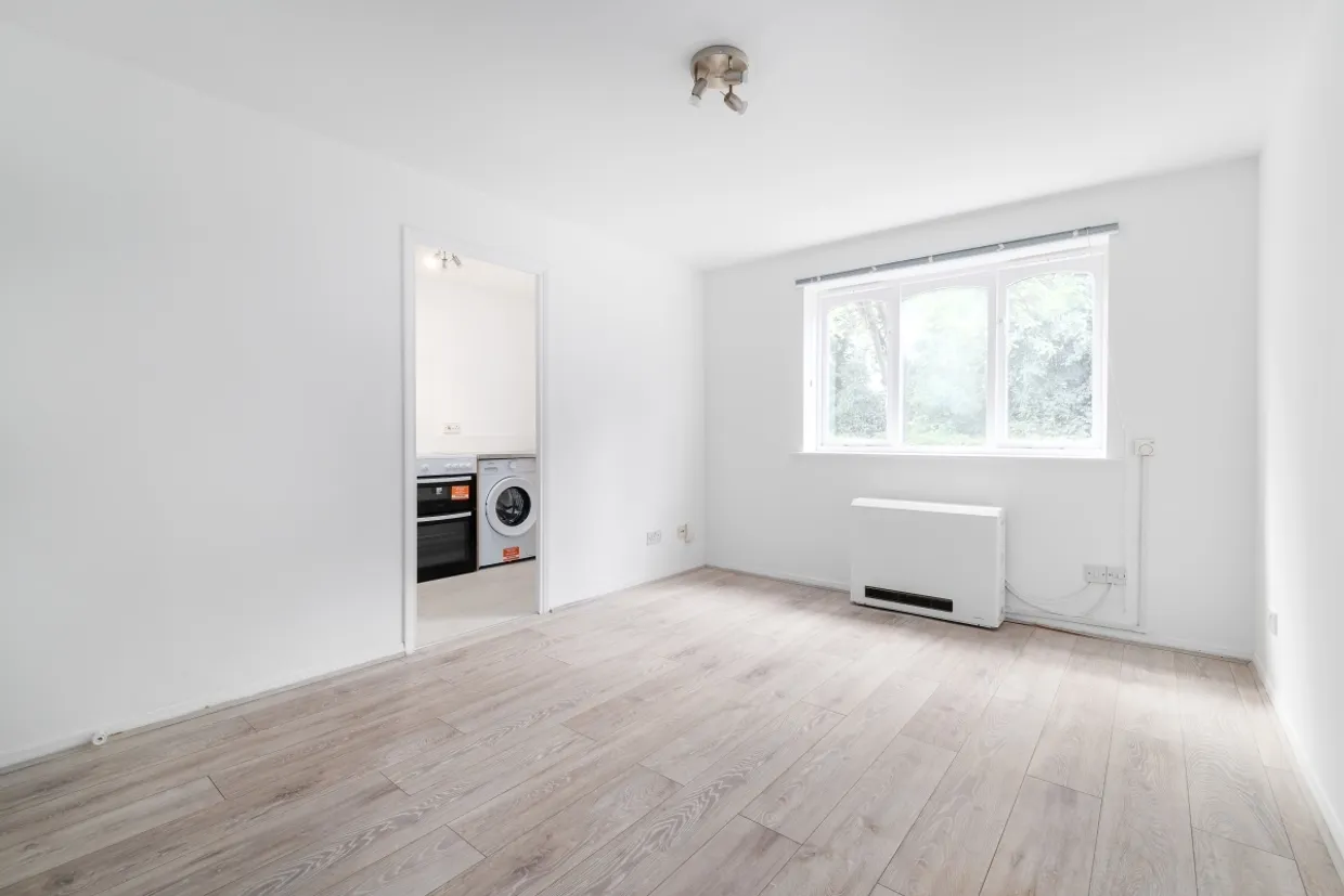 Telegraph Place, E14 photo 2