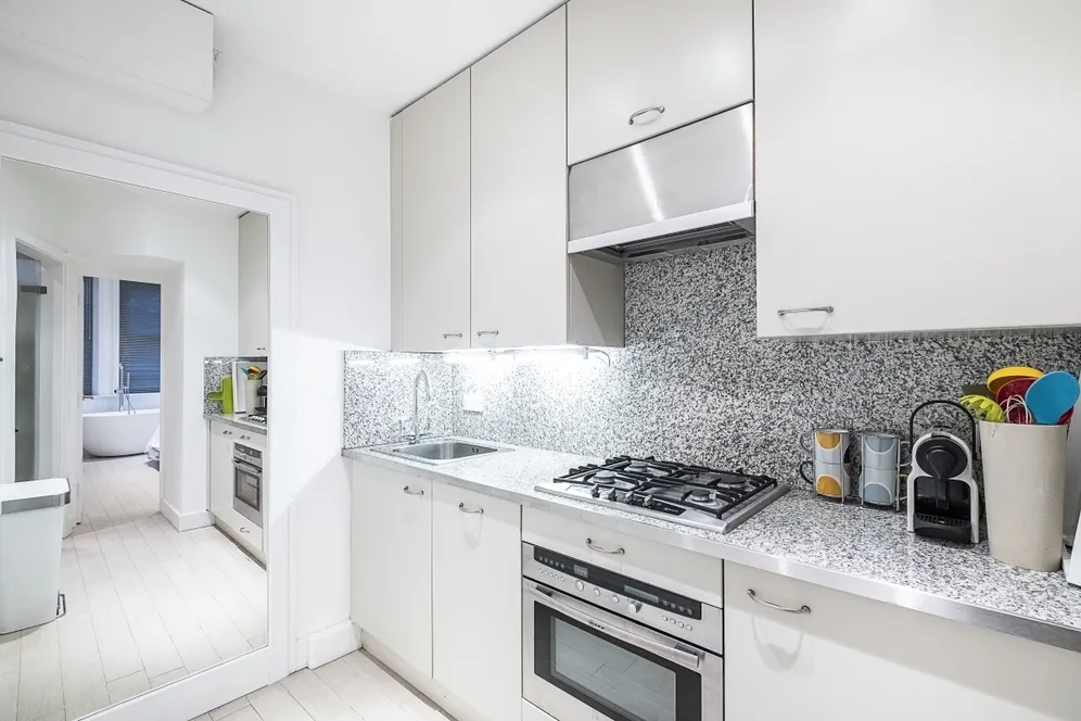 Sloane Gardens Chelsea SW1W photo 3