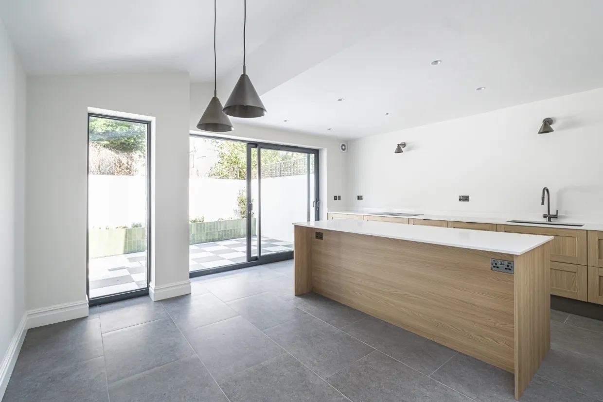 Craster Road London SW2 photo 3