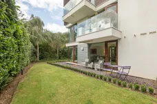 Rivermead Close, Teddington, TW11 photo 4