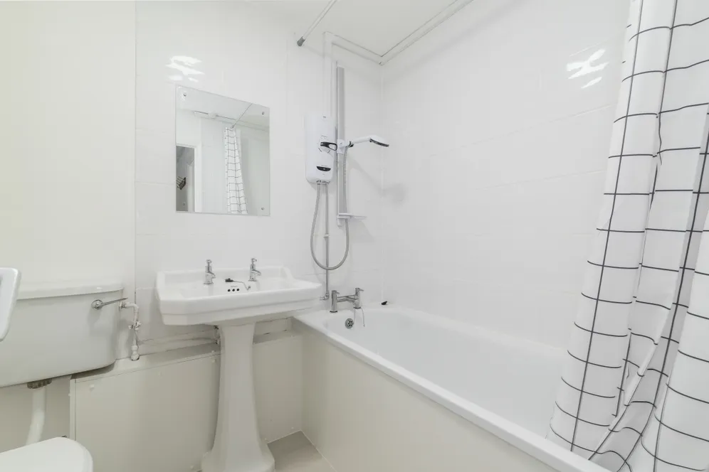 Telegraph Place, E14 photo 5