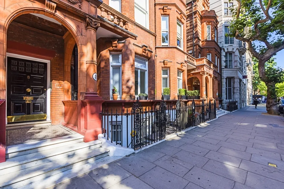 Sloane Gardens Chelsea SW1W photo 7