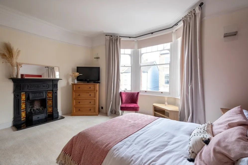 Edgeley Road London SW4 photo 7
