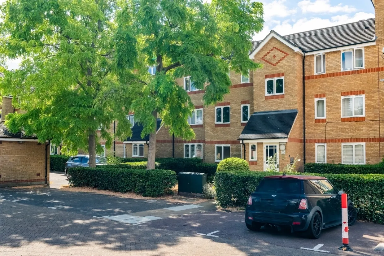 Telegraph Place, E14 photo 8