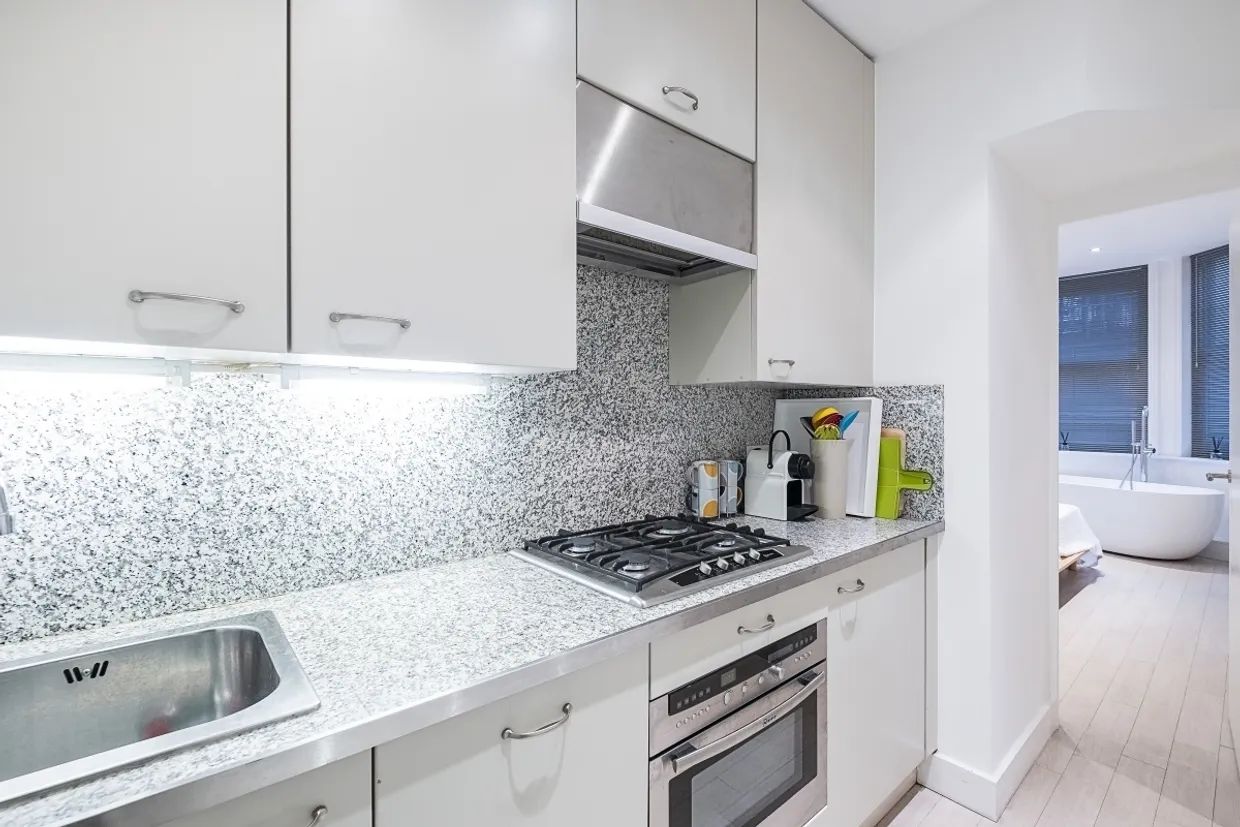 Sloane Gardens Chelsea SW1W photo 8