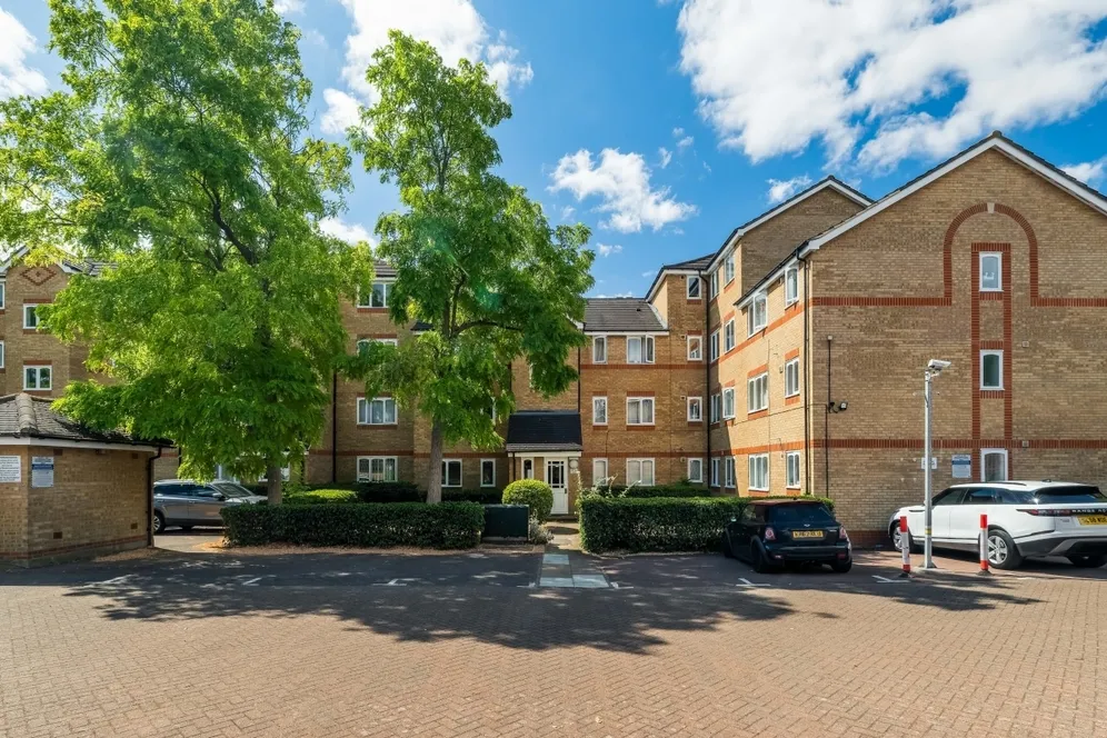 Telegraph Place, E14 photo 9