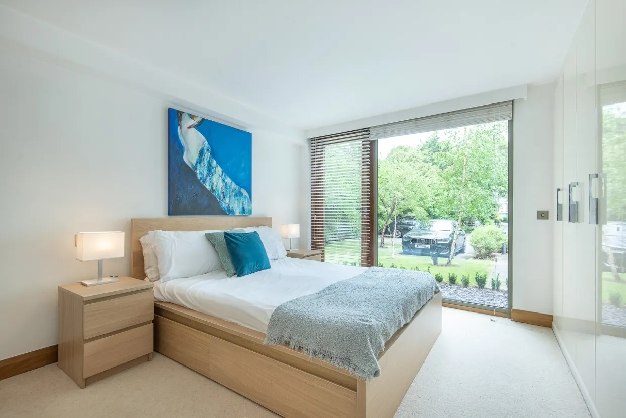 Rivermead Close, Teddington, TW11 photo 9