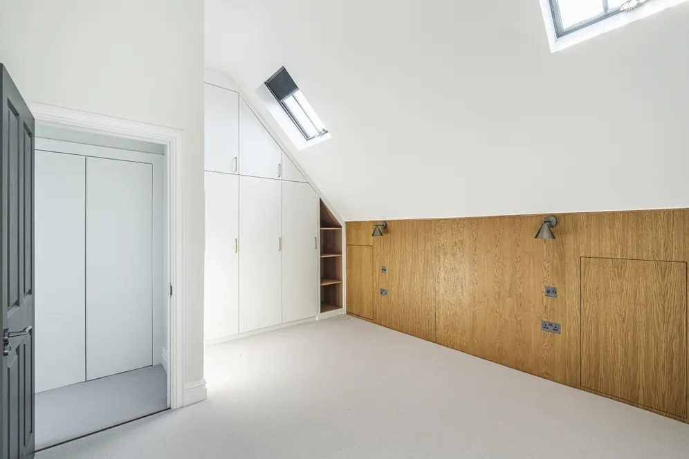 Craster Road London SW2 photo 13