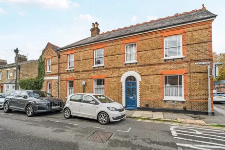 Albany Road Windsor SL4