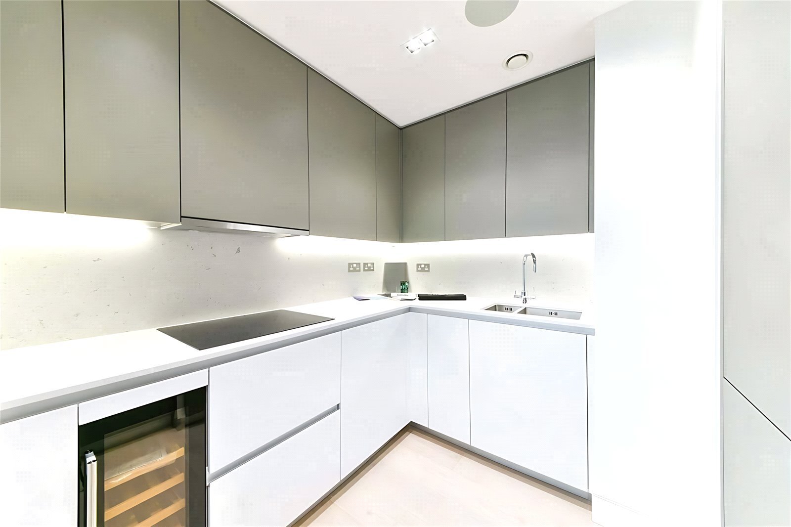 Carrara Tower,, 250 City Road,, Islington, London, EC1V Image 4
