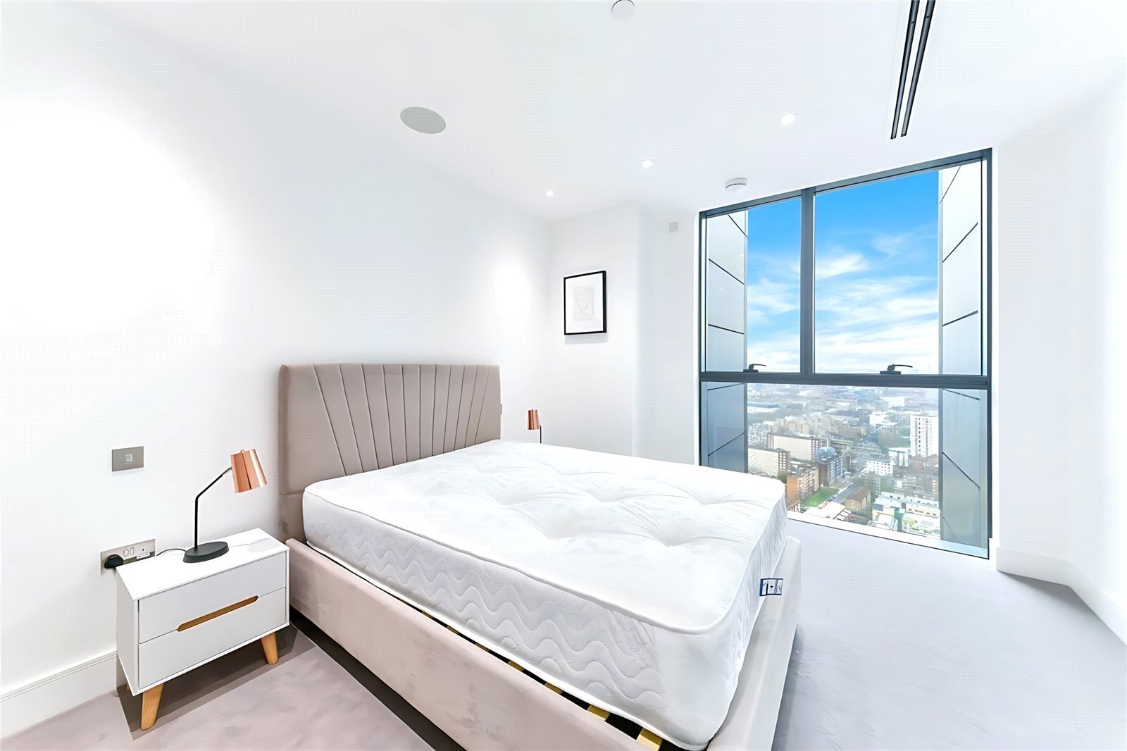Carrara Tower,, 250 City Road,, Islington, London, EC1V Image 5