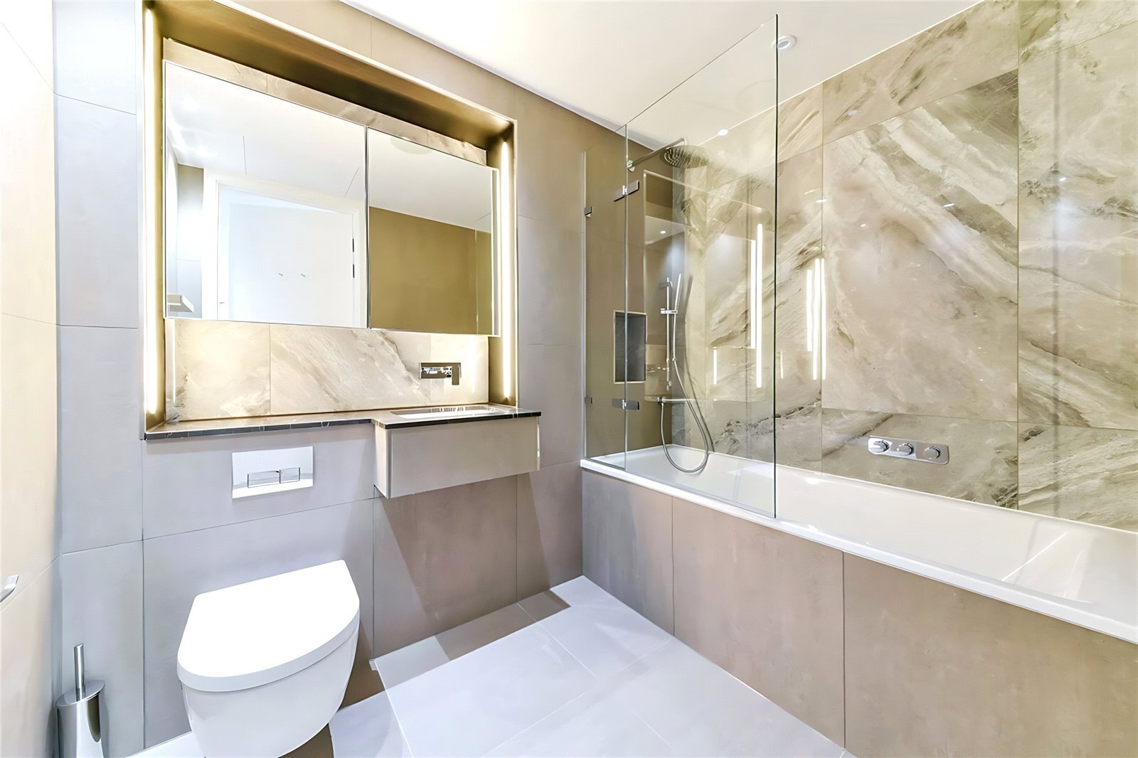 Carrara Tower,, 250 City Road,, Islington, London, EC1V Image 7