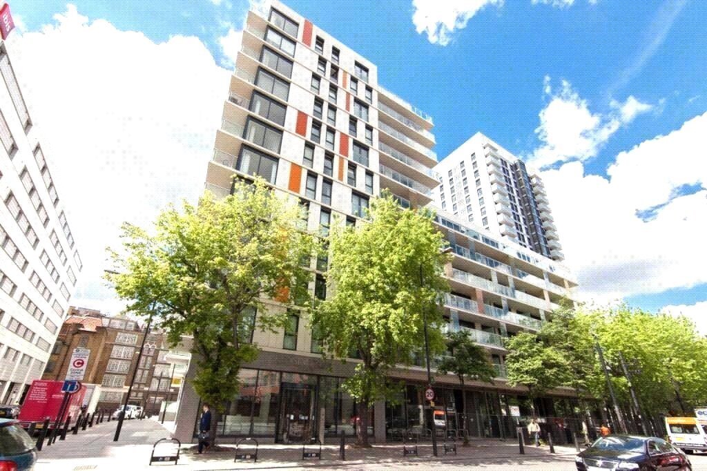 Kensington Apartments, Aldgate East, London, E1 Image 2