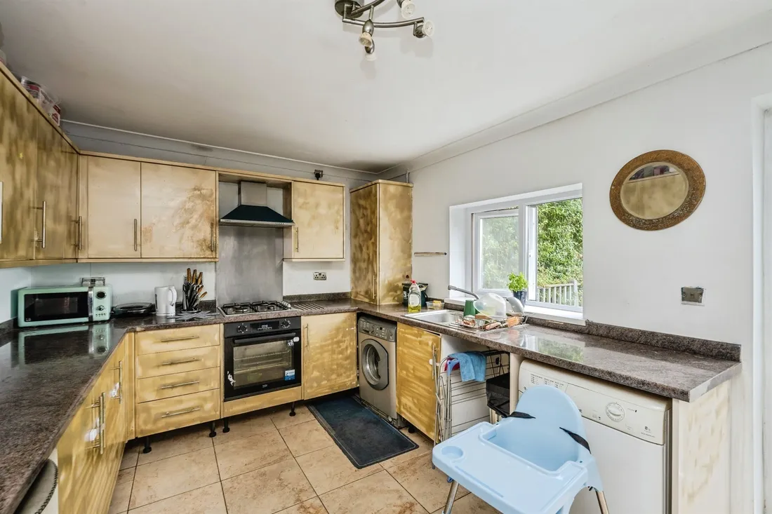 Property photo 11