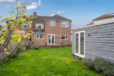 Stanhope Close Aylesbury HP22 photo 11