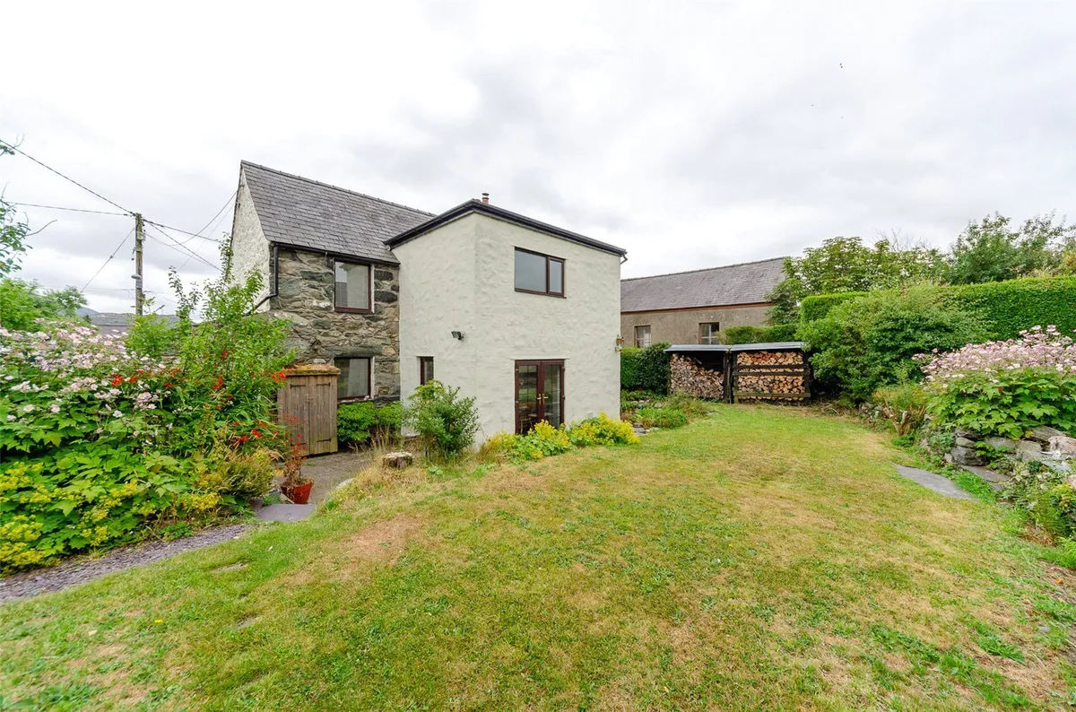 Penisarwaun, Caernarfon, Gwynedd, LL55