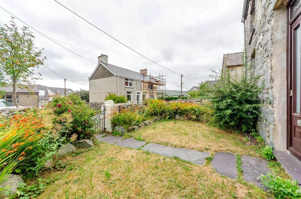 Penisarwaun, Caernarfon, Gwynedd, LL55