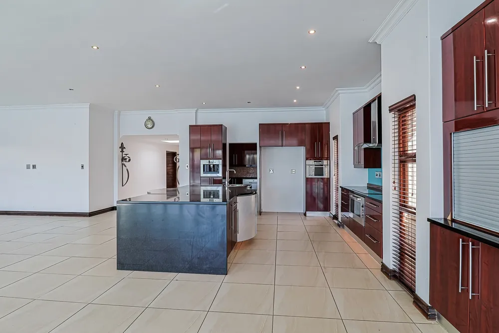South Africa, North West, Pecanwood Estate, Woodlands Circle, 33