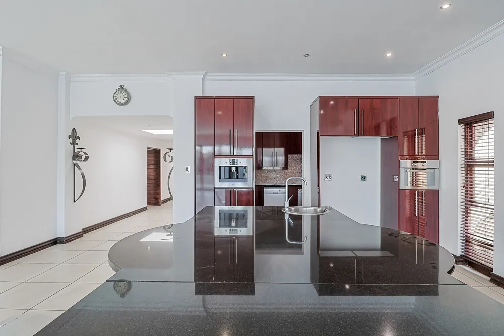 South Africa, North West, Pecanwood Estate, Woodlands Circle, 33